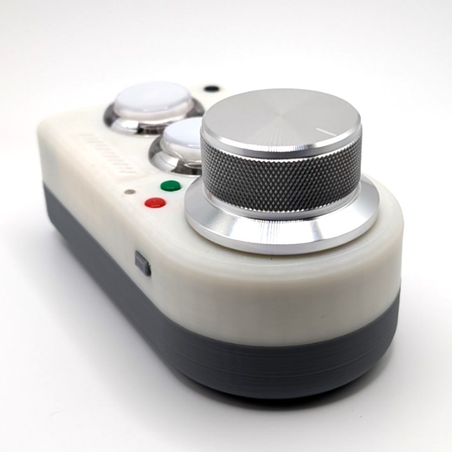 Spinner Ultimate LCD screen and illuminated arcade buttons